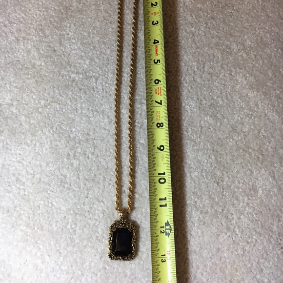 Irish necklace by TARA Gold tone large blue stone - Picture 8 of 8